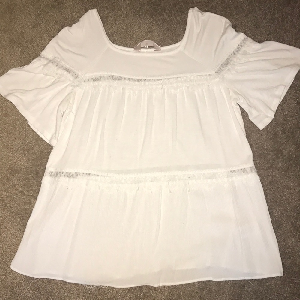 White top with lace
